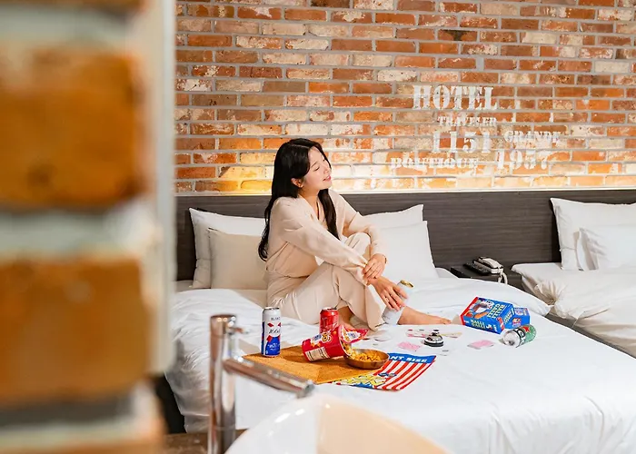 Raum Hotel 2*